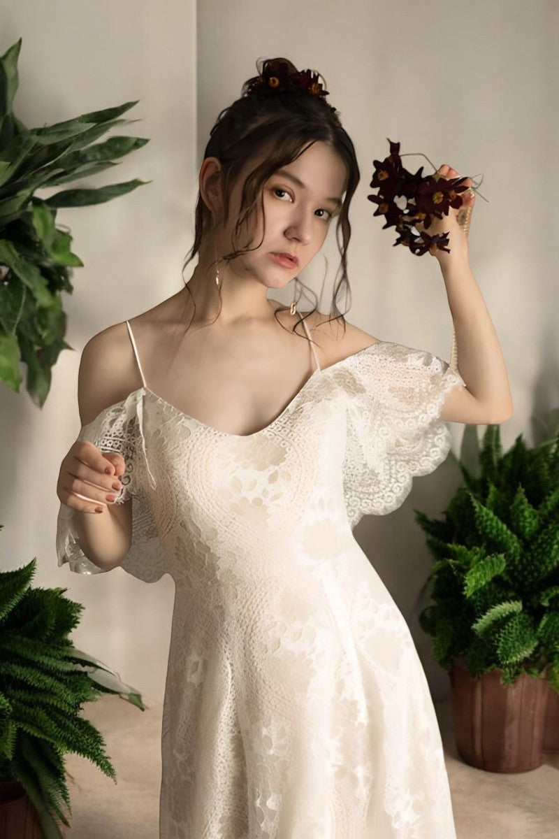 Boho-Style Lace Bridal Gown